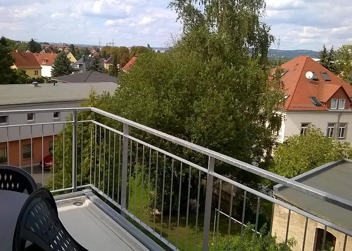 Mit Balkon